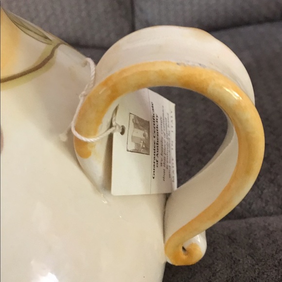 Beautiful large ceramic lidded bowl. - Picture 4 of 6